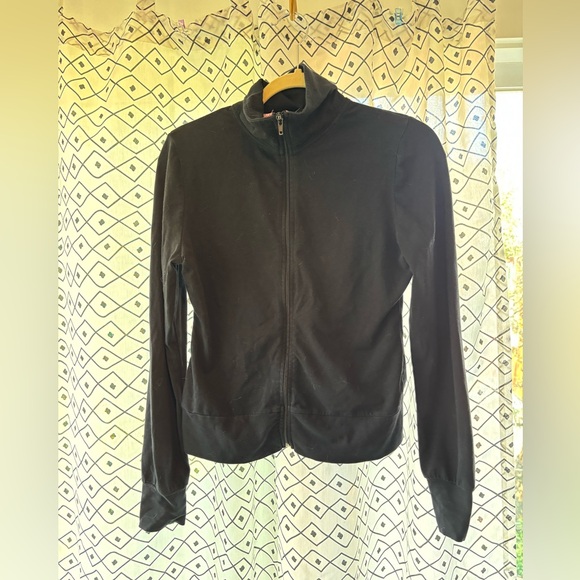 Detailed embroidered black zip up jacket. H&M size small - Picture 3 of 5